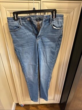 American Eagle Outfitters Super High Rise Jegging